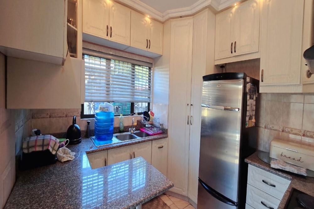 House for sale in Chatsworth, KwaZulu-Natal - 1WB1700749 House for sale in Chatsworth, KwaZulu-Natal - 1WB1700749