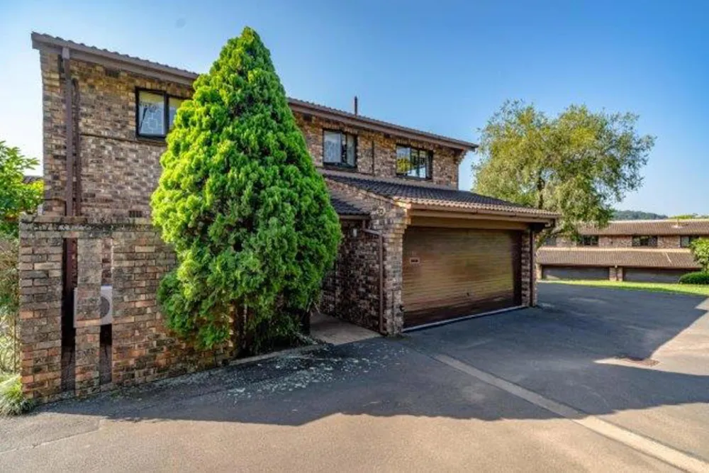 Apartment for sale in Cowies Hill Park - 1WP1700052