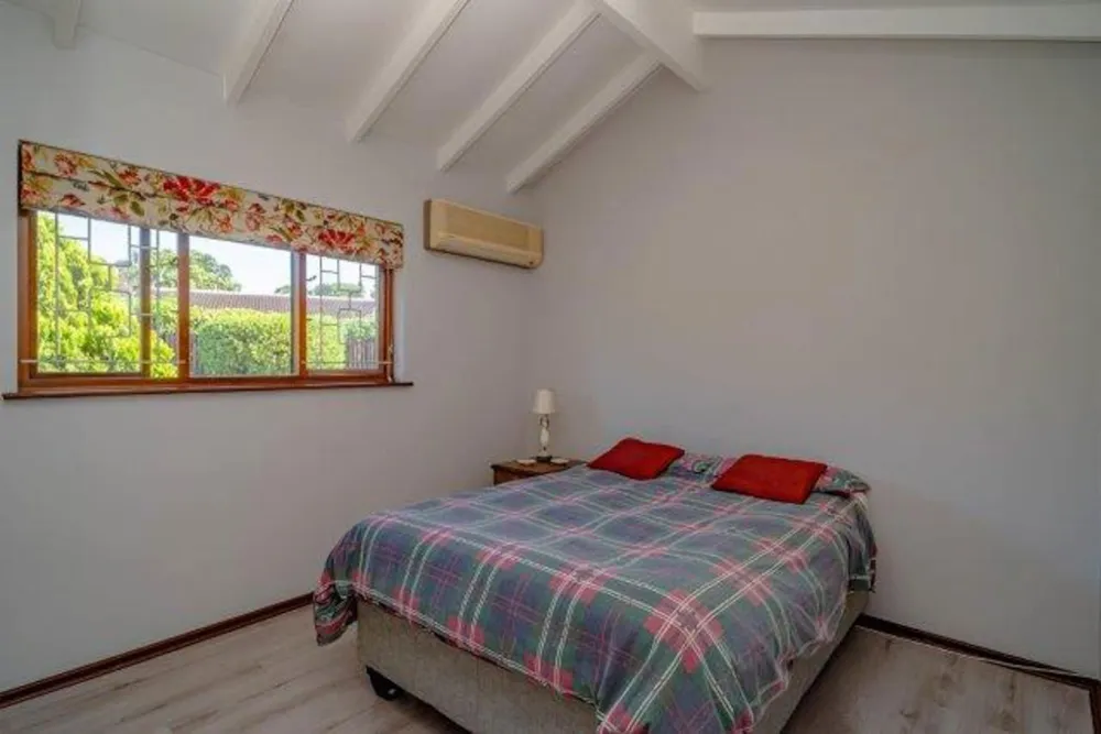 Apartment for sale in Cowies Hill Park - 1WP1700052