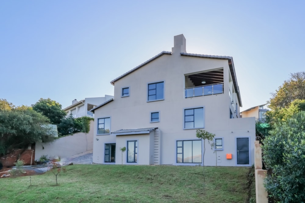 Security estate home for sale in Magalies Golf Estate - 1HR1700071