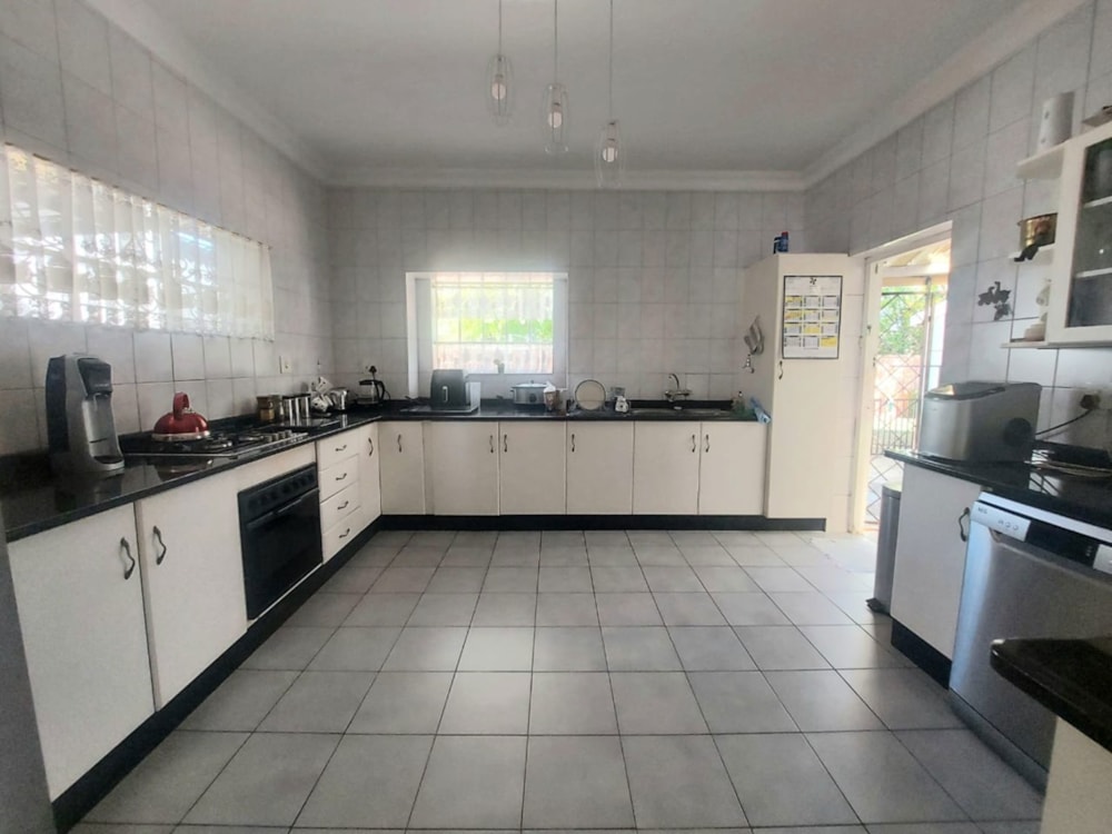 House for sale in Selection Park - 1SP1700122