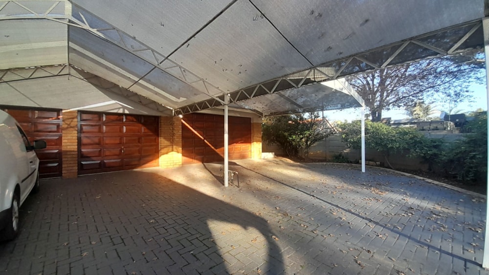 House for sale in Vanderbijlpark SE 7 - 1VT1700169