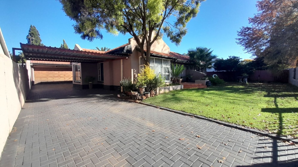 House for sale in Vanderbijlpark SE 7 - 1VT1700776