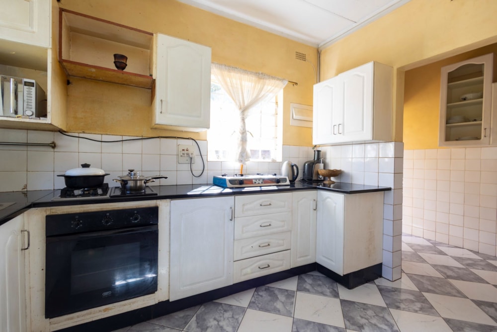 House for sale in Greendale, Zimbabwe - 3ZB1700244 House for sale in Greendale, Zimbabwe - 3ZB1700244