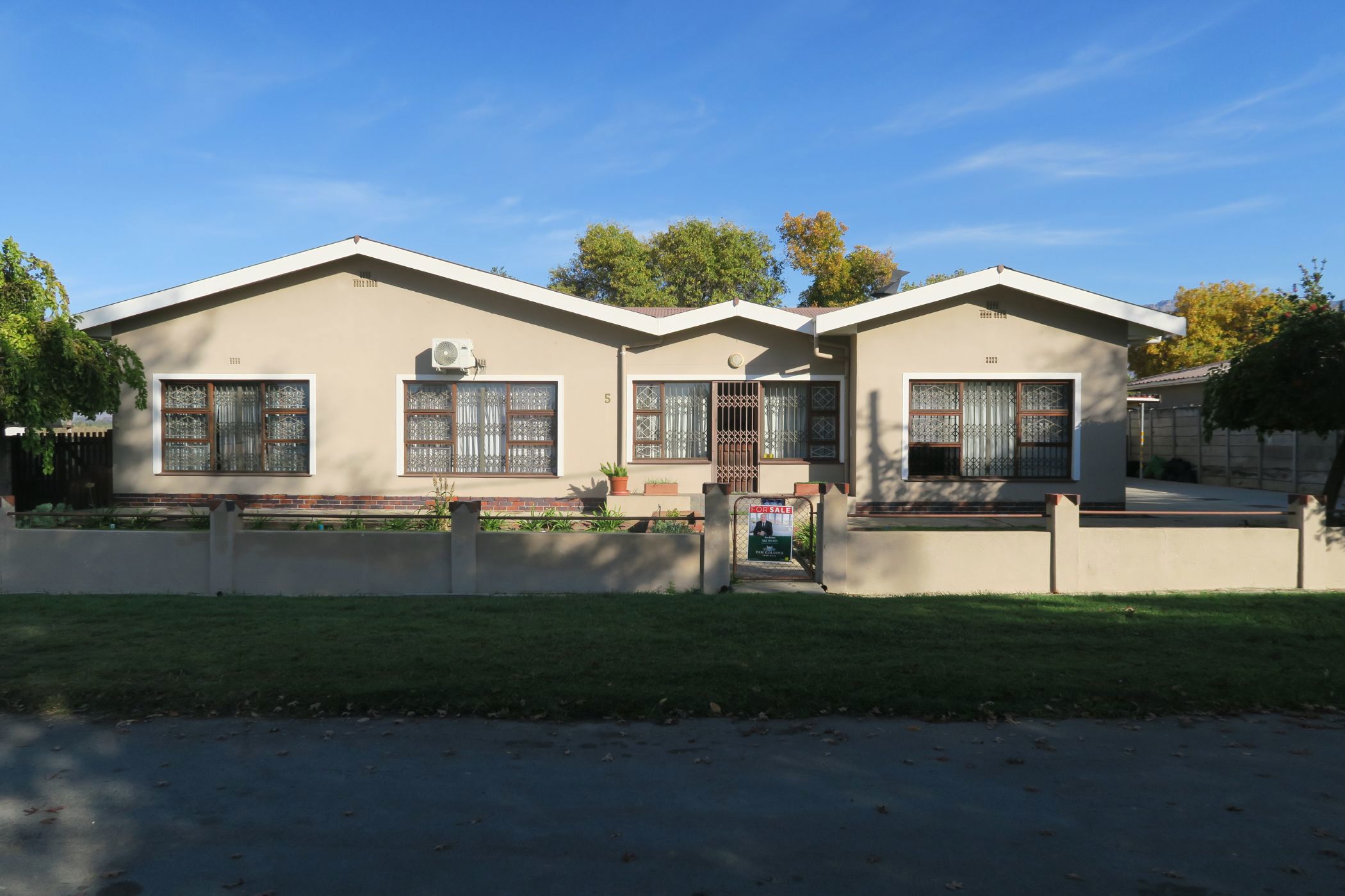 Single-storey house sold in Prince Alfred Hamlet - RV1700247