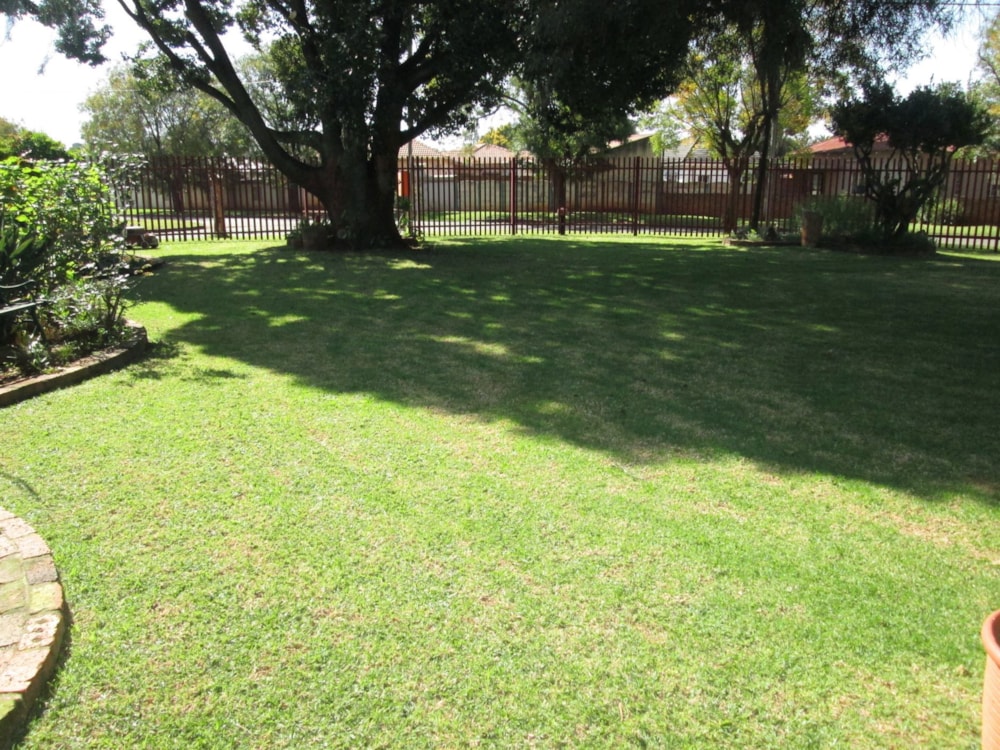 House for sale in Brenthurst - 1BJ1700264 House for sale in Brenthurst - 1BJ1700264