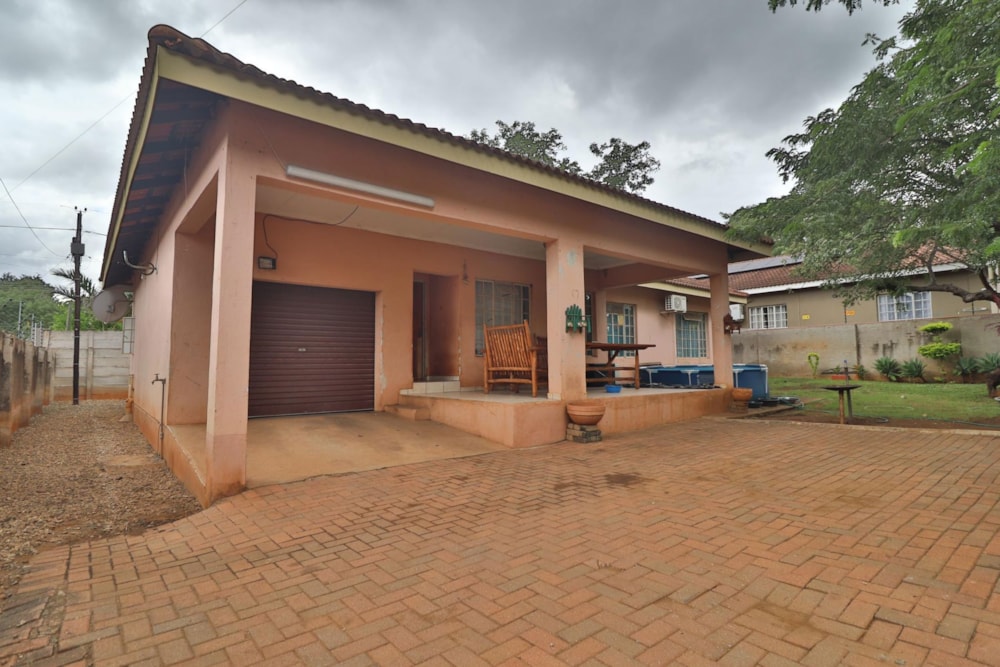 House for sale in Komatipoort - 1NK1700343 House for sale in Komatipoort - 1NK1700343