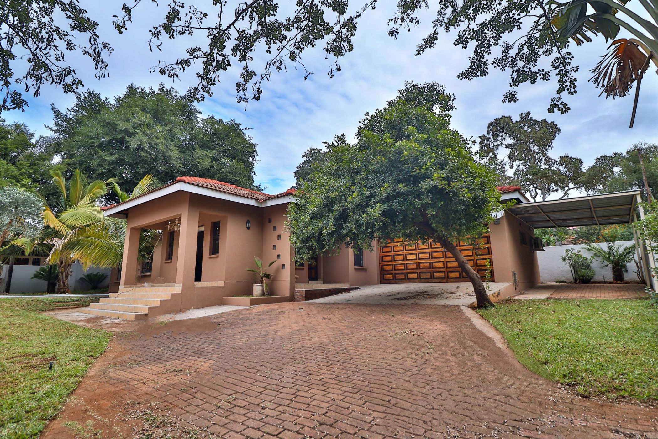 House for sale in Komatipoort - 1NK1700483