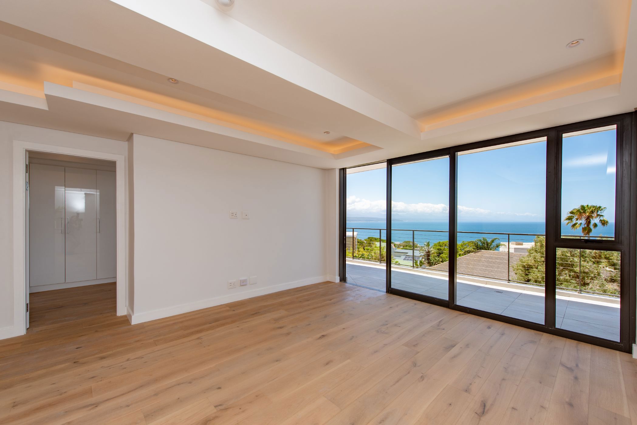 Apartment sold in Central, Plettenberg Bay - 1KG1700348