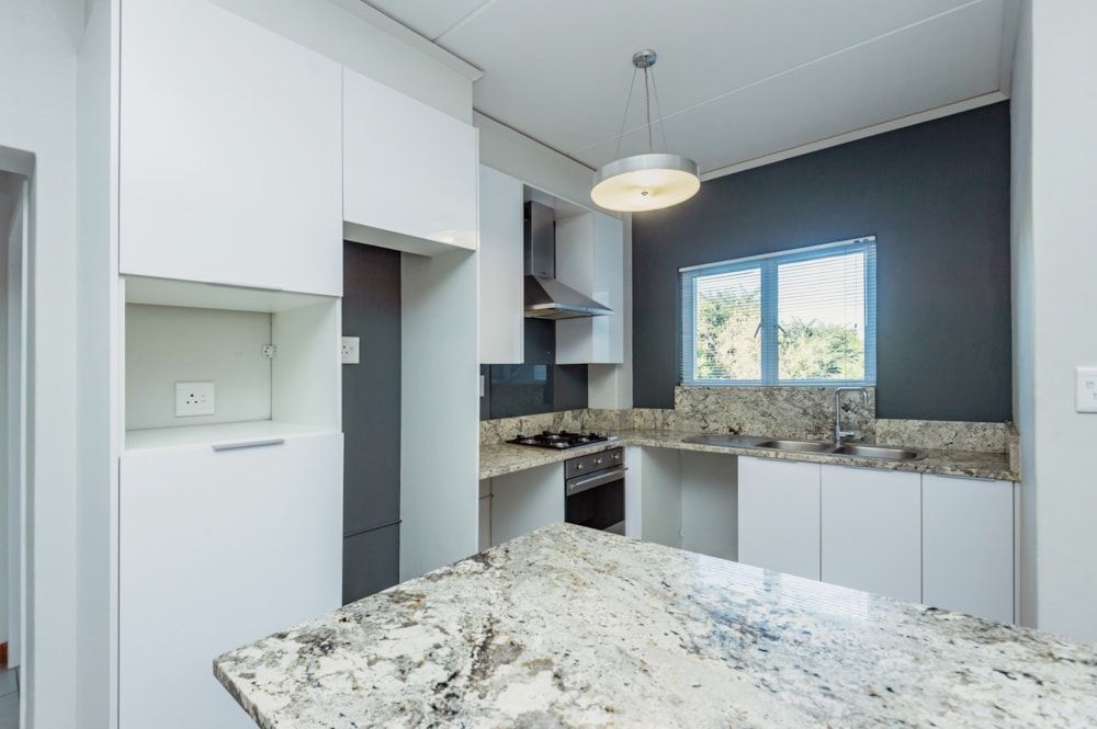 Apartment for sale in Bryanston - HP1700366