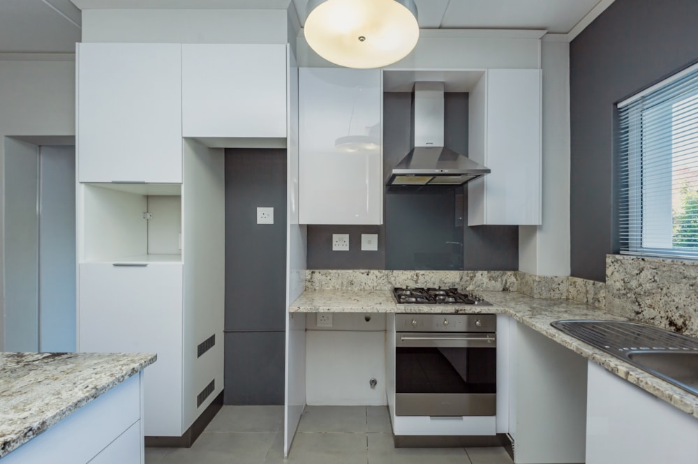 Apartment for sale in Bryanston - HP1700366