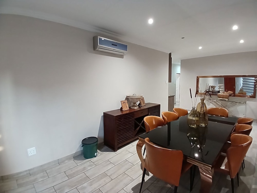 Security complex home for sale in Reyno Ridge - 1WD1700368