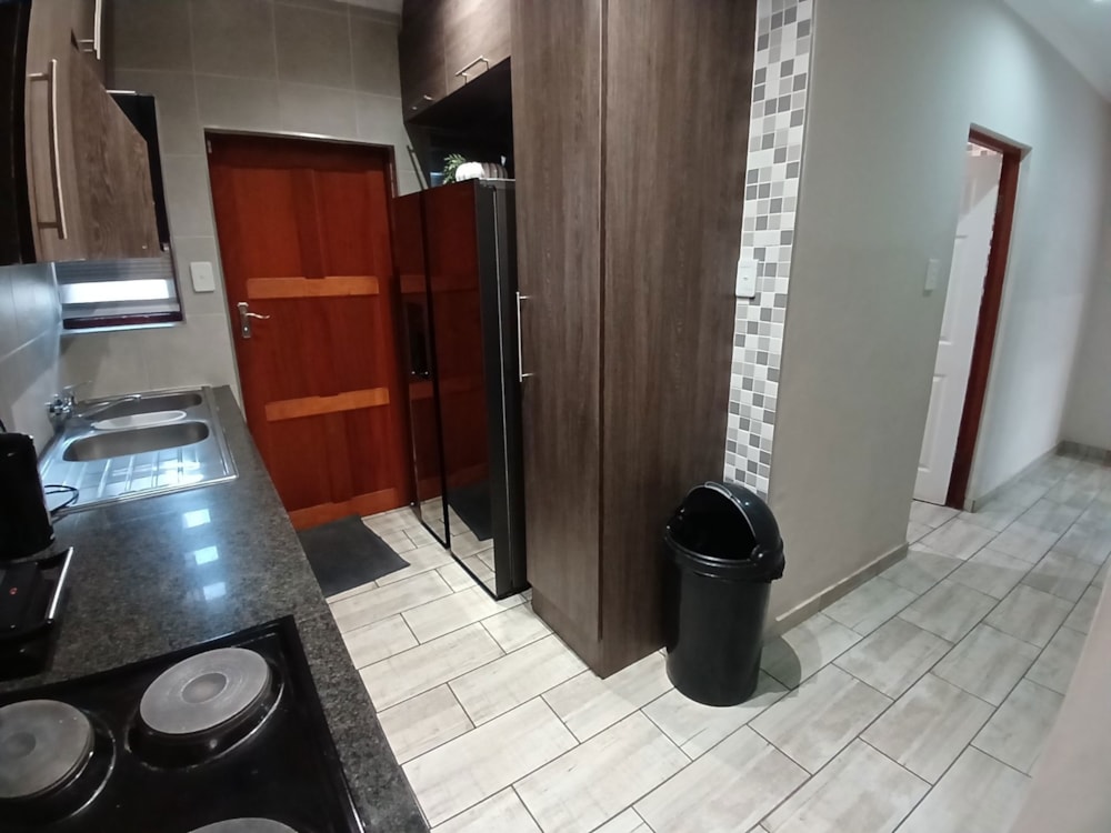 Security complex home for sale in Reyno Ridge - 1WD1700368