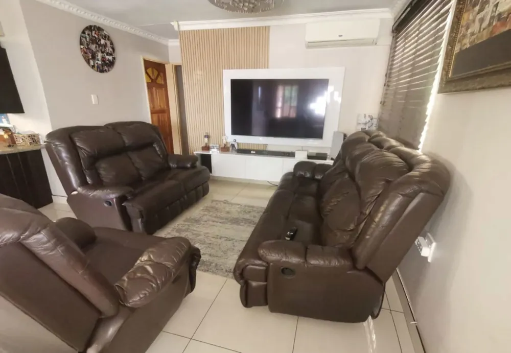 House sold in Phoenix, KwaZulu-Natal - 1DA1700414 House sold in Phoenix, KwaZulu-Natal - 1DA1700414