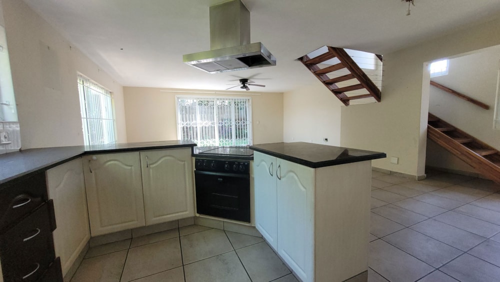 Townhouse let in Amanzimtoti - 1WB1700412 Townhouse let in Amanzimtoti - 1WB1700412