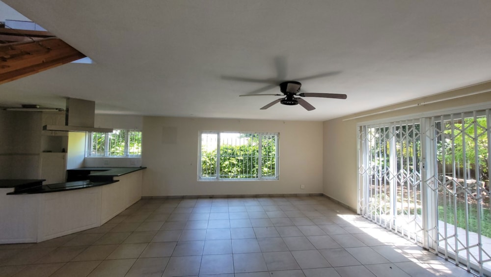 Townhouse let in Amanzimtoti - 1WB1700412 Townhouse let in Amanzimtoti - 1WB1700412