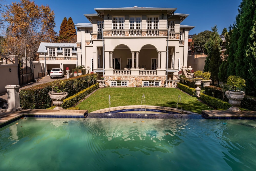 Double-storey house to rent in Forest Town - JBL1700540 Double-storey house to rent in Forest Town - JBL1700540