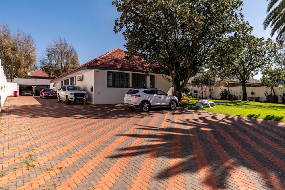 House to rent in Emmarentia - JBL1700572 House to rent in Emmarentia - JBL1700572