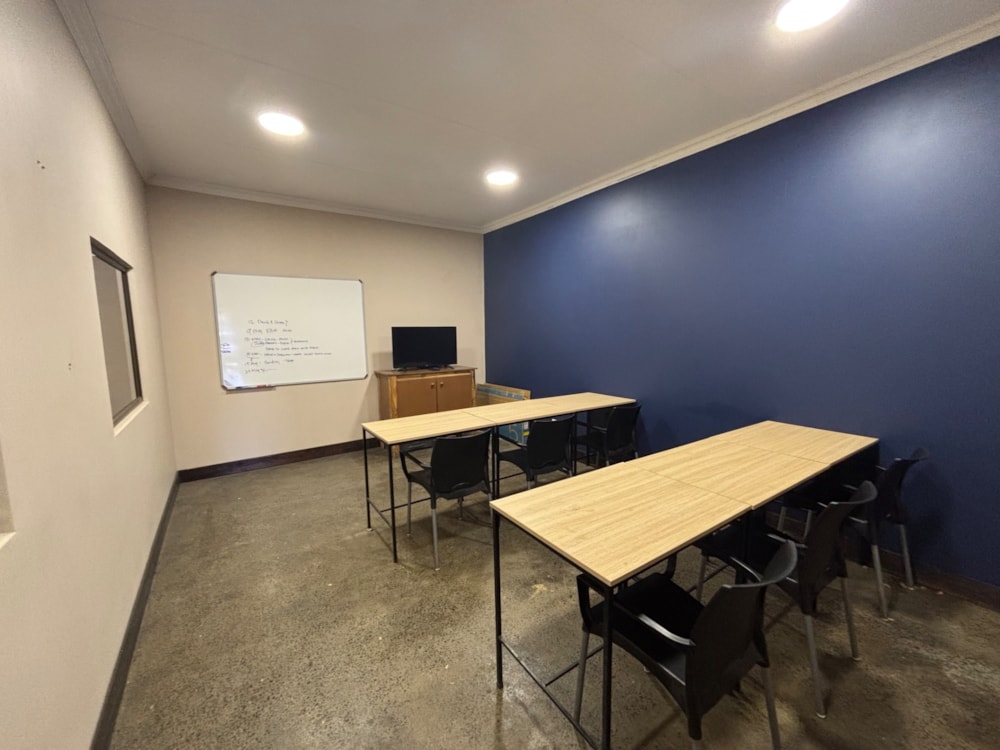 Commercial Building let in Bethlehem Central - 1BTH1700530 Commercial Building let in Bethlehem Central - 1BTH1700530