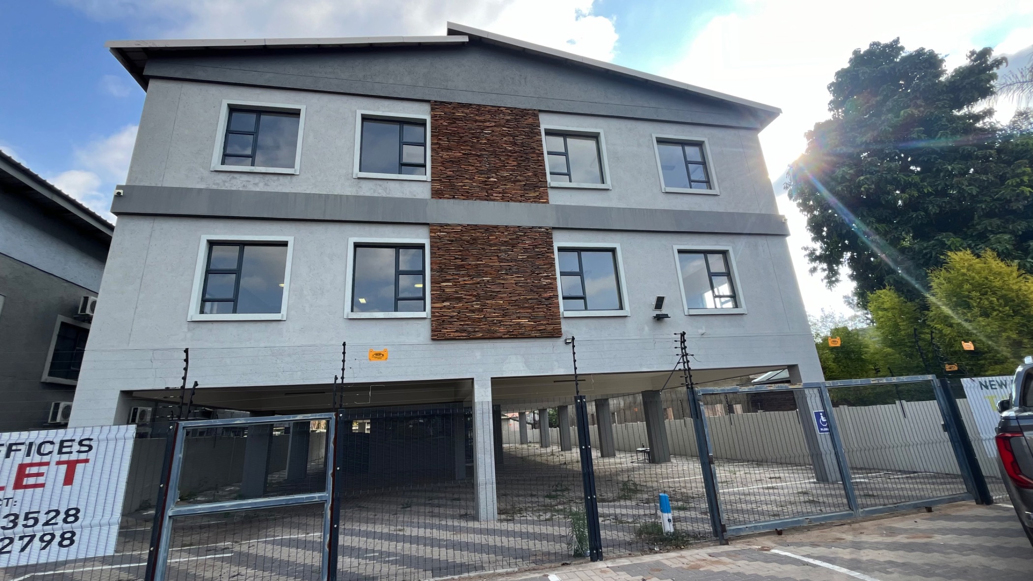 Commercial industrial property to rent in Polokwane Central - 1PS1700786