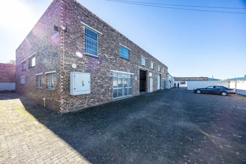 Commercial Building for sale in East London - 1EZ1700891 Commercial Building for sale in East London - 1EZ1700891