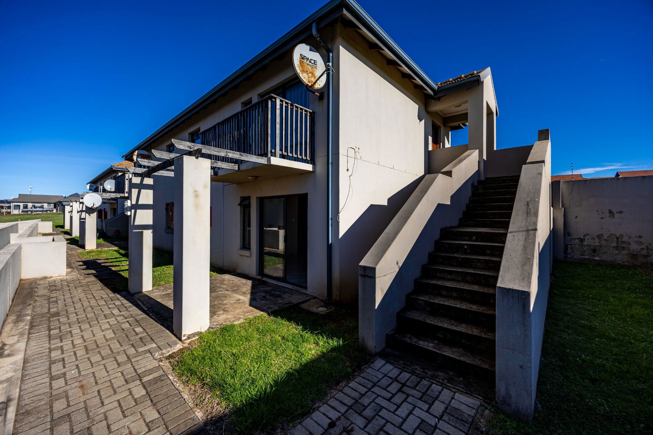 Apartment for sale in Kidds Beach - 1EZ1700648