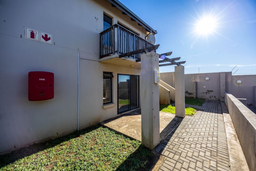 Apartment for sale in Kidds Beach - 1EZ1700648