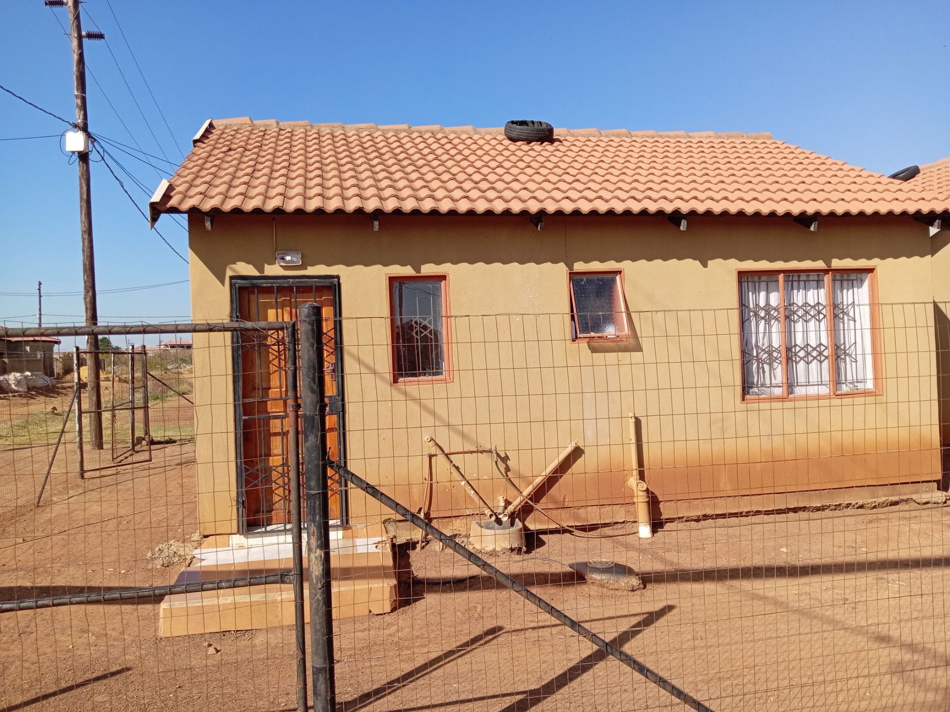 House for sale in Golden Gardens, Sebokeng - 1VT1700743