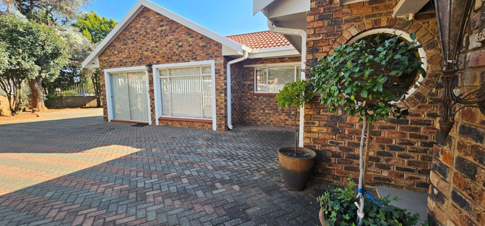 House for sale in Falcon Ridge - 1VT1700997 House for sale in Falcon Ridge - 1VT1700997