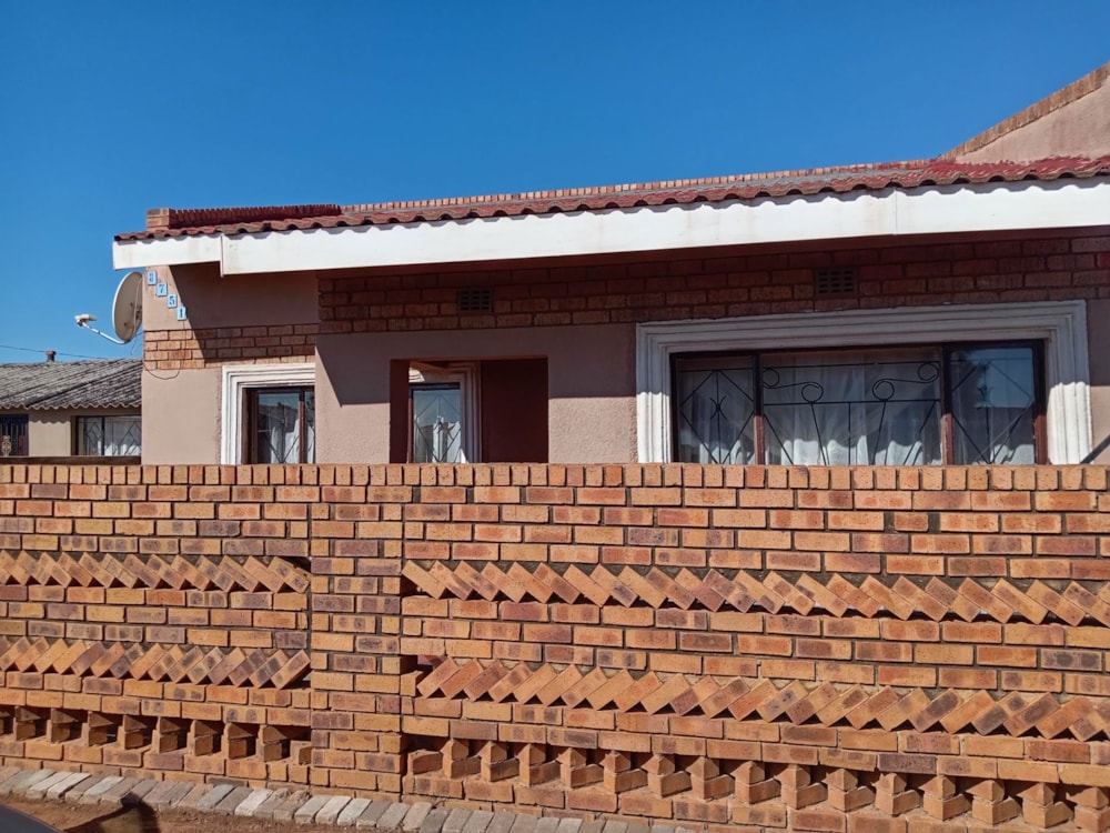 House for sale in Sebokeng - 1VT1701024 House for sale in Sebokeng - 1VT1701024