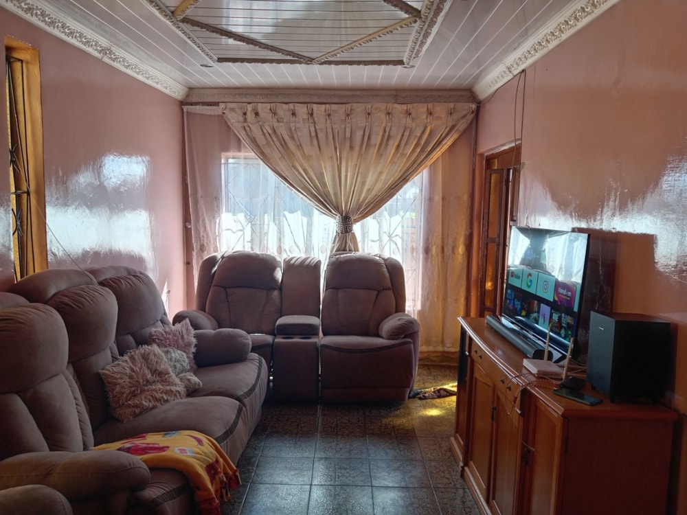 House for sale in Sebokeng - 1VT1701024 House for sale in Sebokeng - 1VT1701024