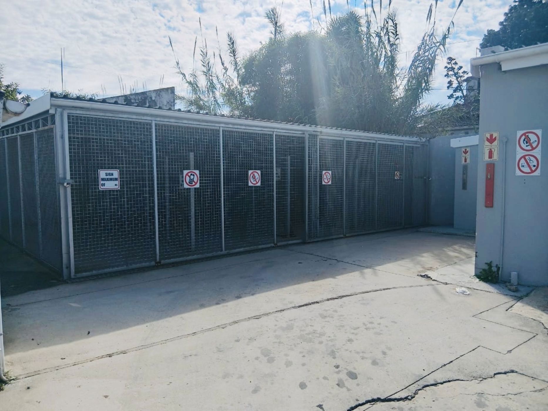 Commercial Building for sale in King Williams Town (Qonce) - 1MH1700854