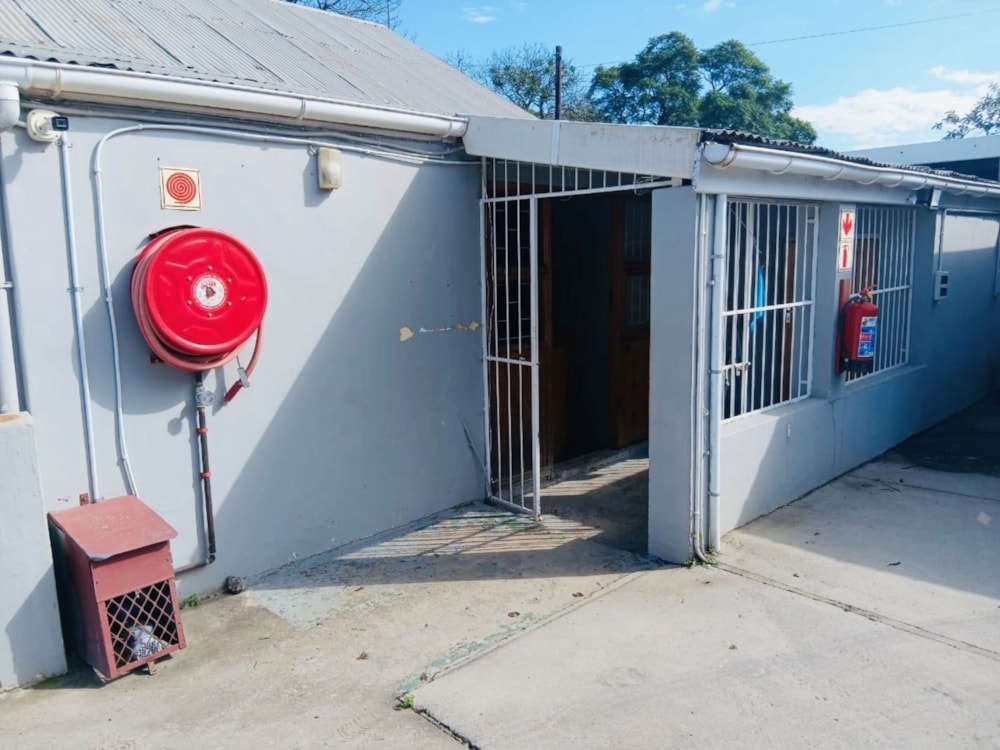 Commercial Building for sale in King Williams Town (Qonce) - 1MH1700854