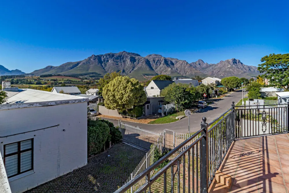 House for sale in Jamestown - ST1701458