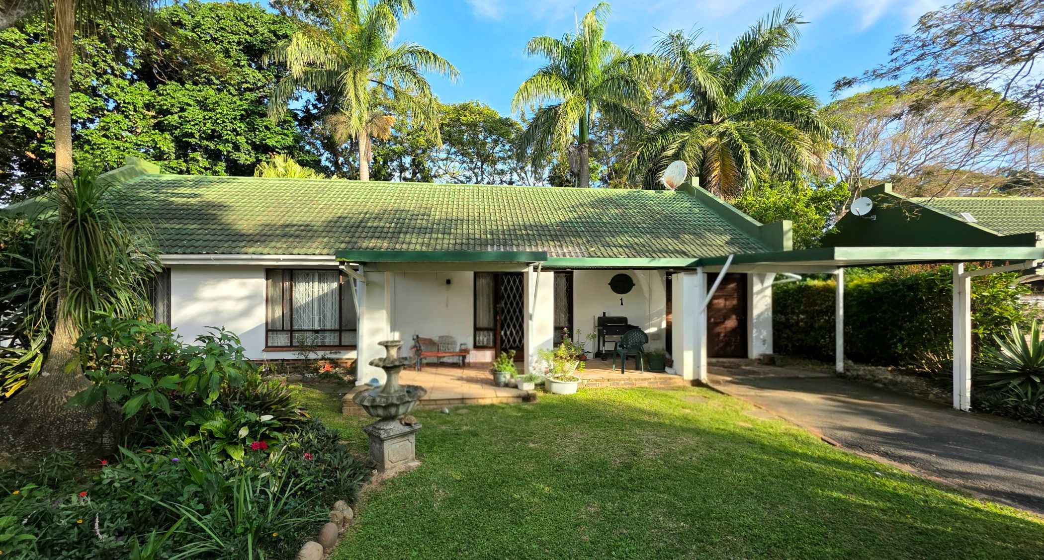 Townhouse for sale in Umtentweni - 1PSH1701500