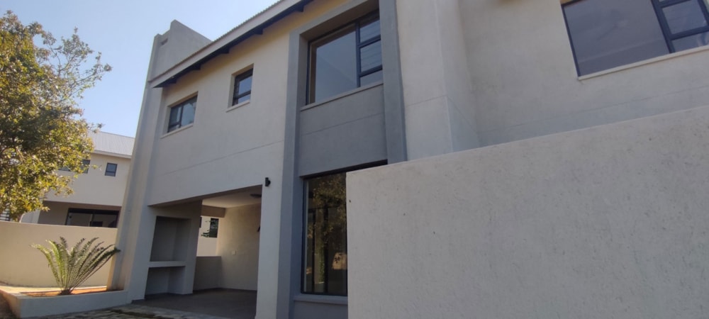 Double-storey house for sale in Riverside Park - 1NS1700943 Double-storey house for sale in Riverside Park - 1NS1700943