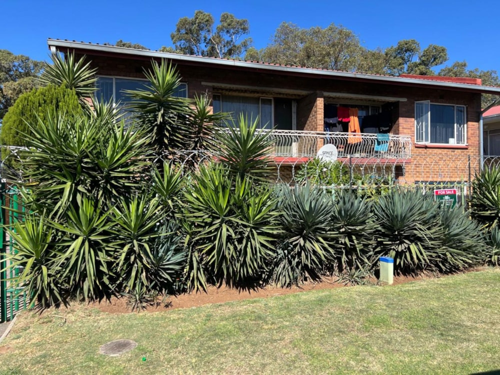 Security complex home for sale in Boksburg North - BOK1700897 Security complex home for sale in Boksburg North - BOK1700897