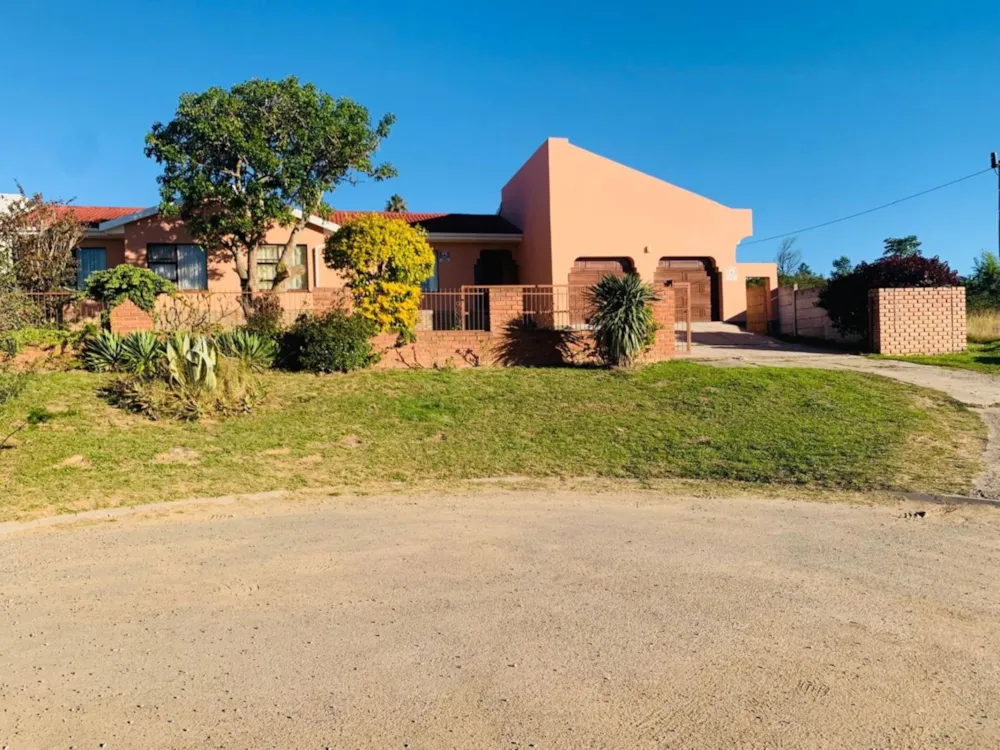 House for sale in King Williams Town (Qonce) - 1MH1700909