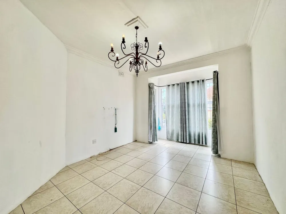 Townhouse sold in Morningside, Durban - 1DA1700903 Townhouse sold in Morningside, Durban - 1DA1700903