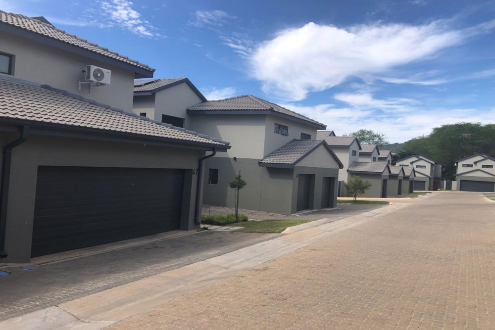 Townhouse for sale in Mbomela Ext 37 (Nelspruit Ext 37) - 1NS1700928