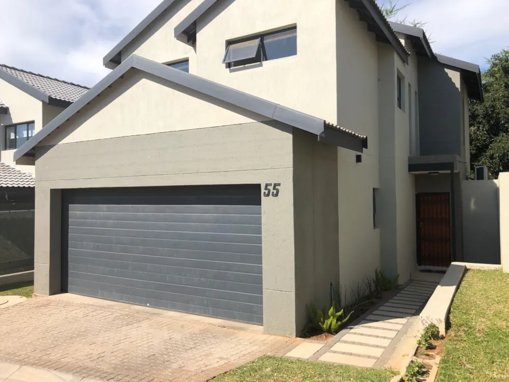 Townhouse for sale in Mbomela Ext 37 (Nelspruit Ext 37) - 1NS1700928 Townhouse for sale in Mbomela Ext 37 (Nelspruit Ext 37) - 1NS1700928