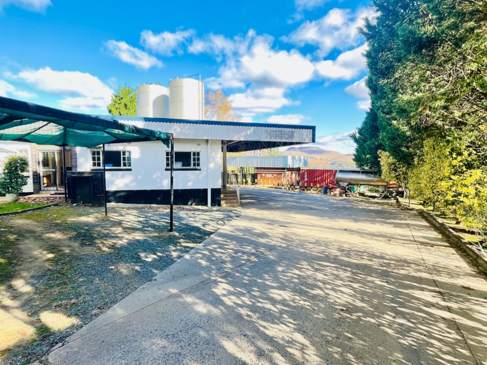 Commercial Building for sale in Underberg - 1UB1703494