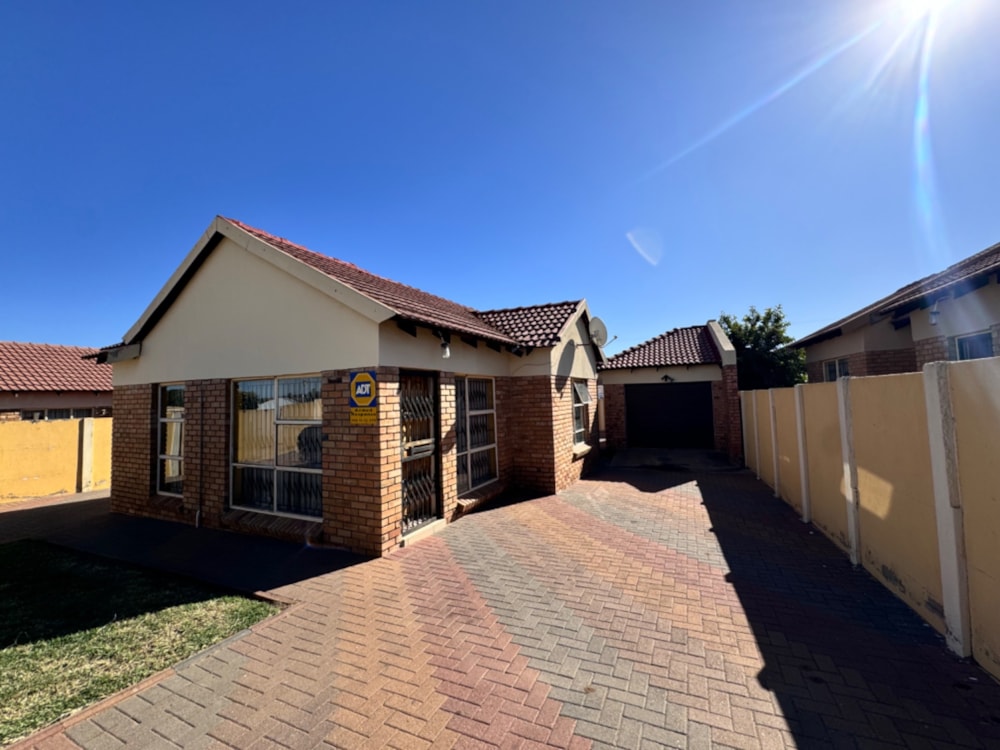 House for sale in Madiba Park - 1PS1701801 House for sale in Madiba Park - 1PS1701801