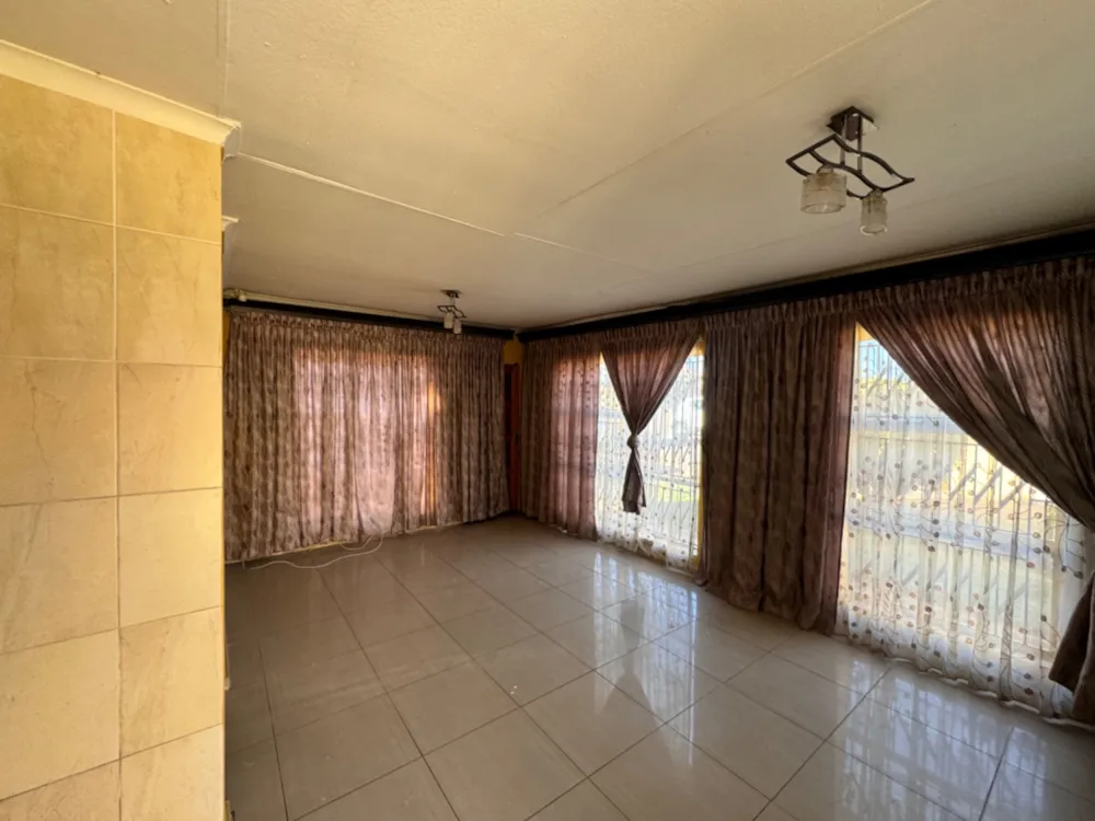 House sold in Madiba Park - 1PS1701801