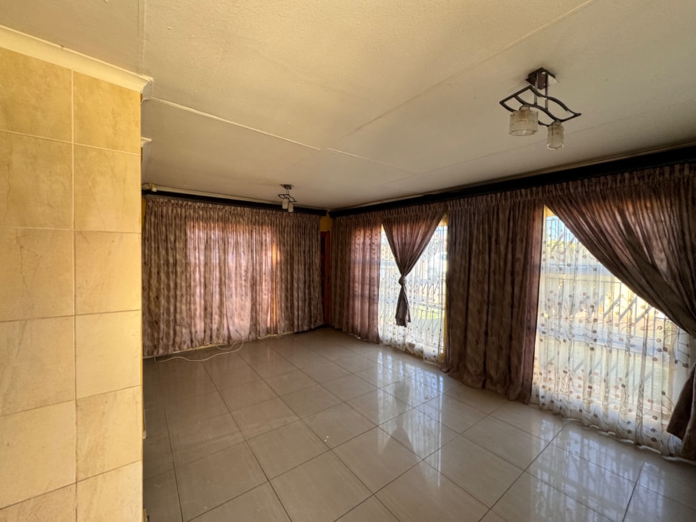 House for sale in Madiba Park - 1PS1701801 House for sale in Madiba Park - 1PS1701801