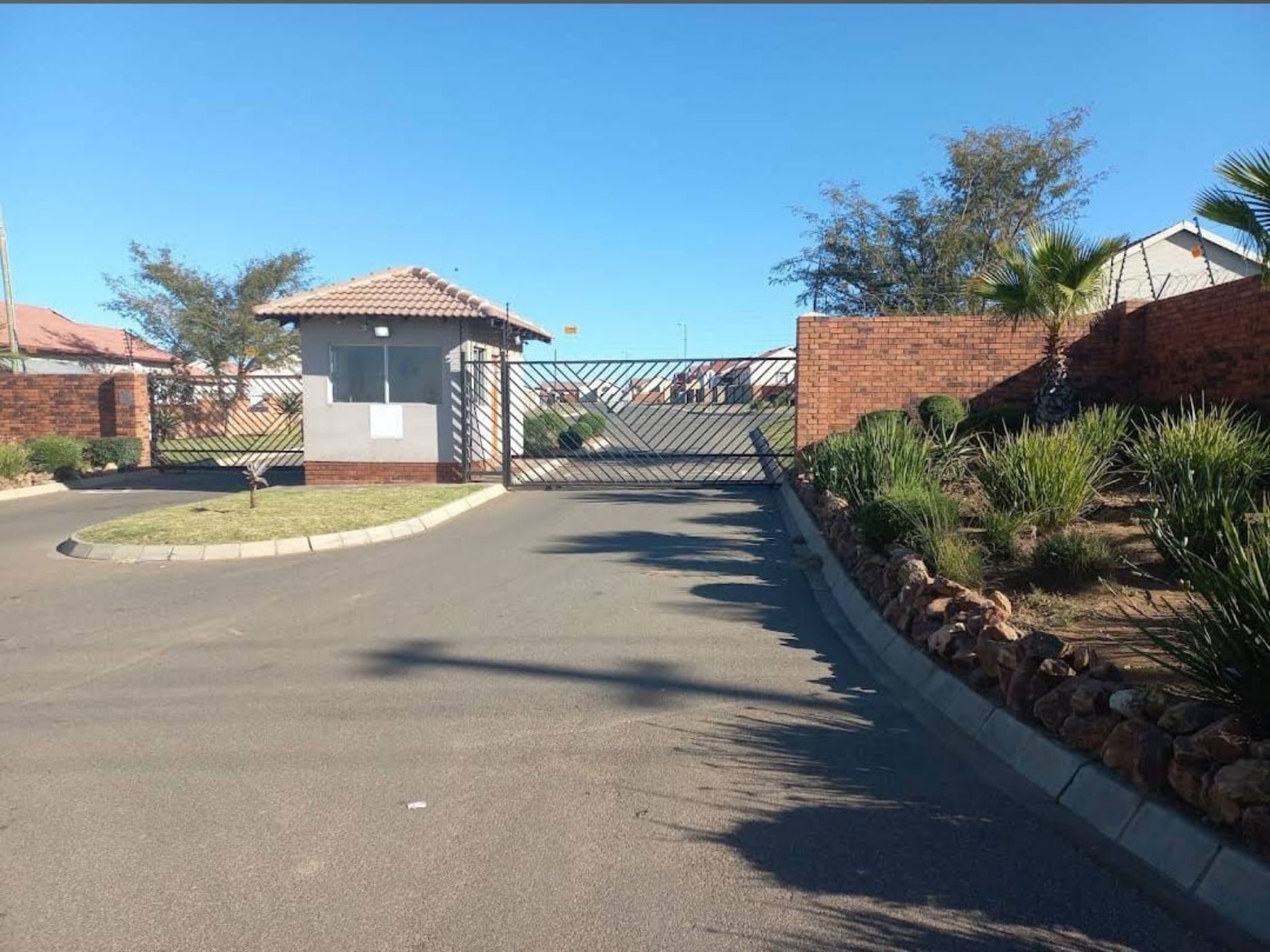 Security complex home let in Duvha Park - 1WD1701032
