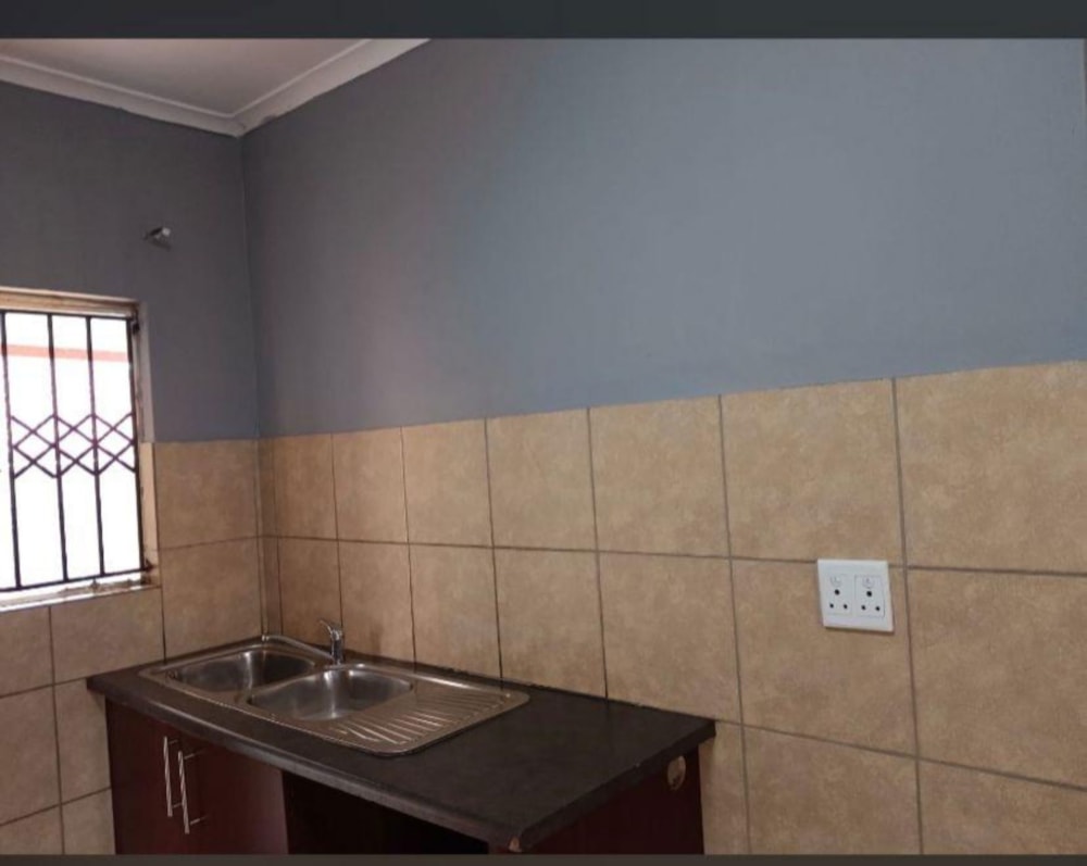 Security complex home let in Duvha Park - 1WD1701032 Security complex home let in Duvha Park - 1WD1701032