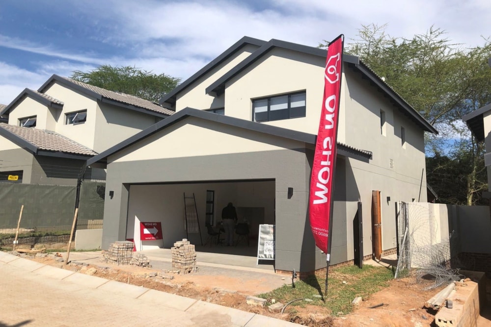Townhouse for sale in Mbomela Ext 37 (Nelspruit Ext 37) - 1NS1701136