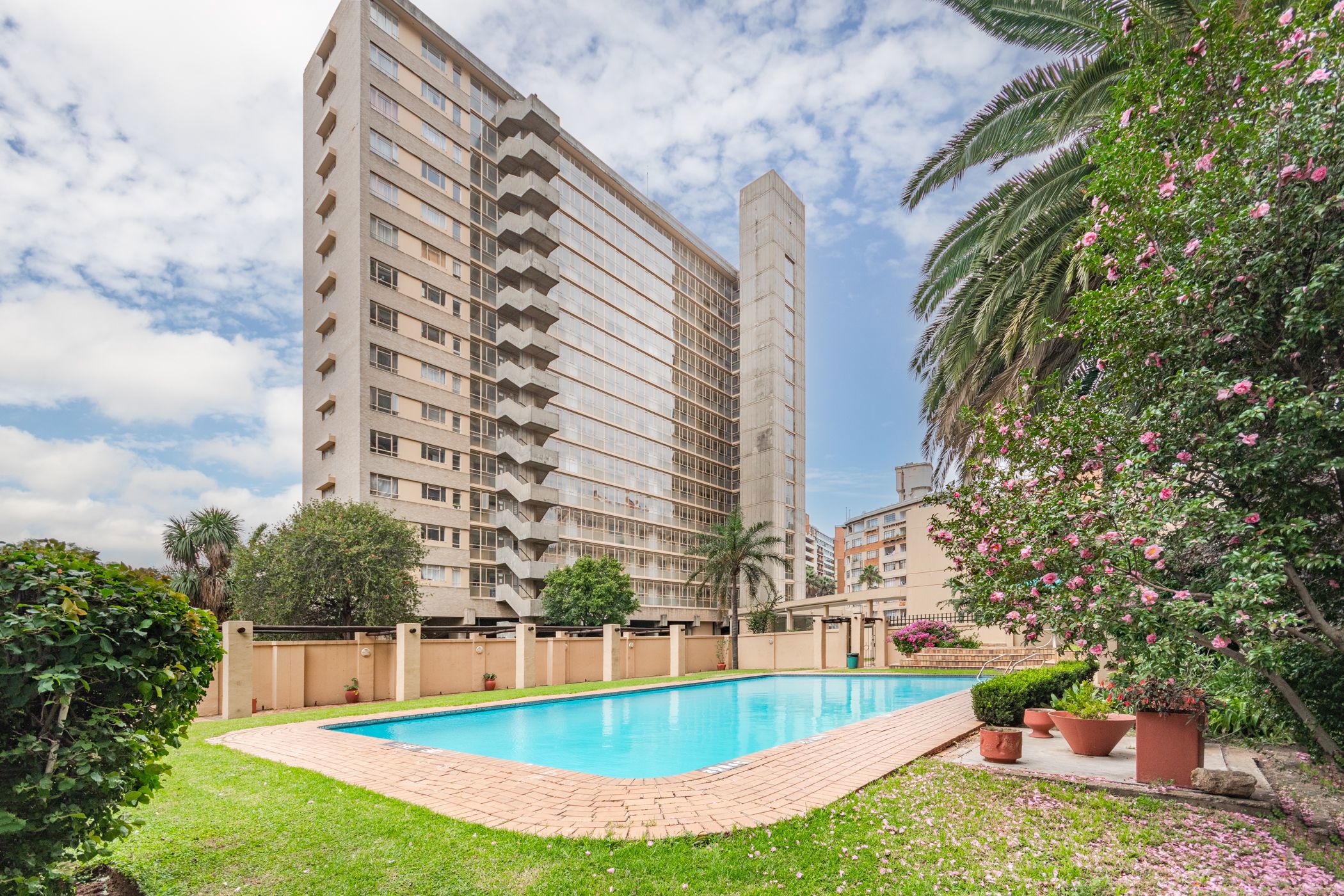 Apartment for sale in Parktown - GRE1701155