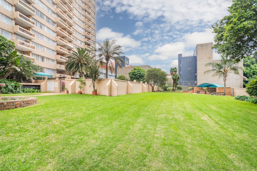 Apartment for sale in Parktown - GRE1701155 Apartment for sale in Parktown - GRE1701155